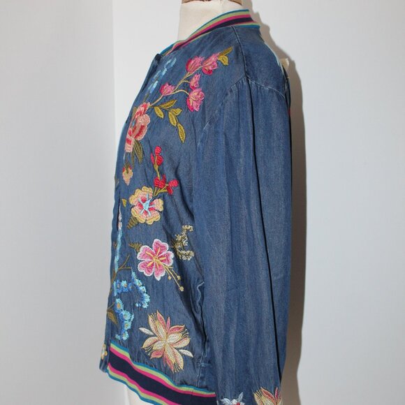 NWT Johnny Was Active Biya JWLA Dionne Snap Front Bomber Jacket Embroidered - Picture 8 of 9